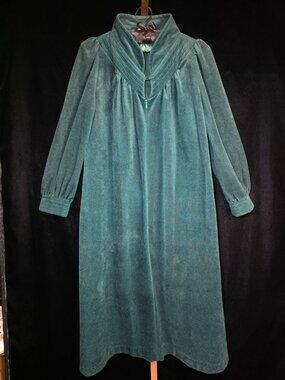 R. Michael Alan Vintage Dressing Gown/Bath Robe M